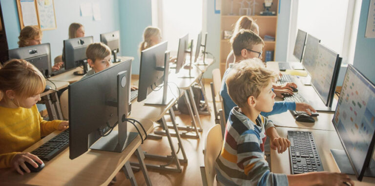 11 Reasons Why Schools Add Coding to Their Curriculum | CodeMonkey